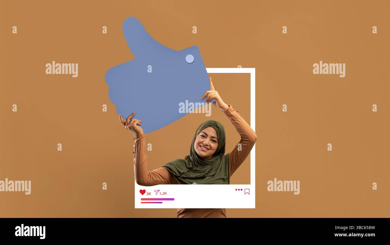 Engager les influenceurs des médias sociaux partageant du contenu d'un geste du pouce vers le haut Banque D'Images