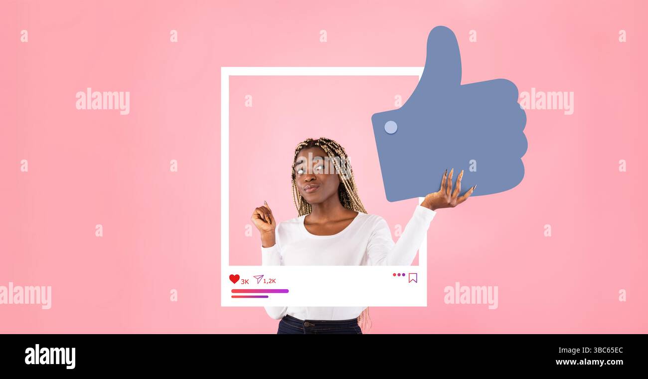 Influenceur de médias sociaux s'engageant avec les pouces vers le haut et la toile de fond créative Banque D'Images