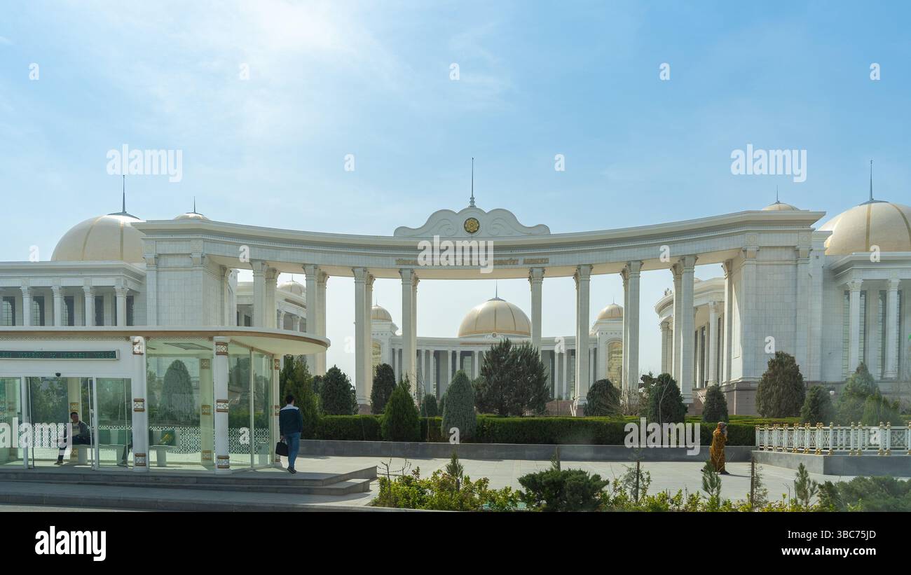 Achgabat, Turkménistan, Centre culturel d'État du Turkménistan et Bibliothèque nationale Banque D'Images