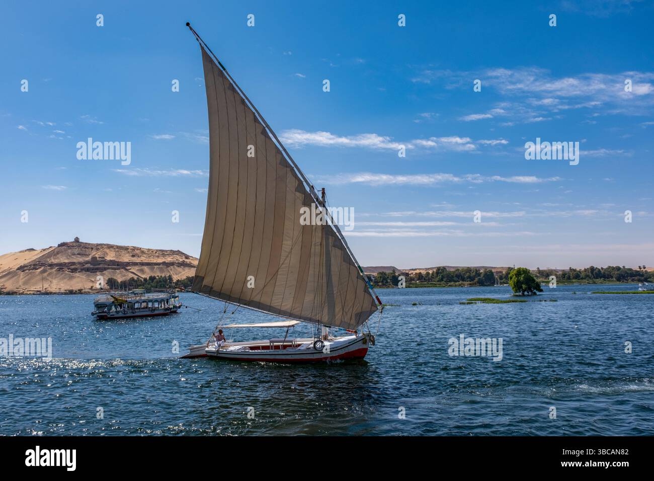 Felucca bateau sur le Nil, Egypte Banque D'Images