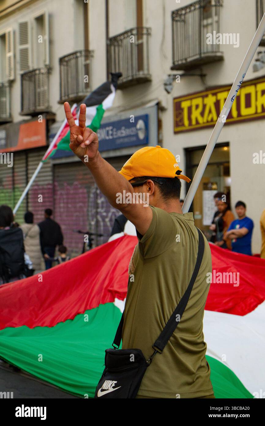 Turin, Italie - 17 mai 2025 : rassemblement pro-palestinien Banque D'Images