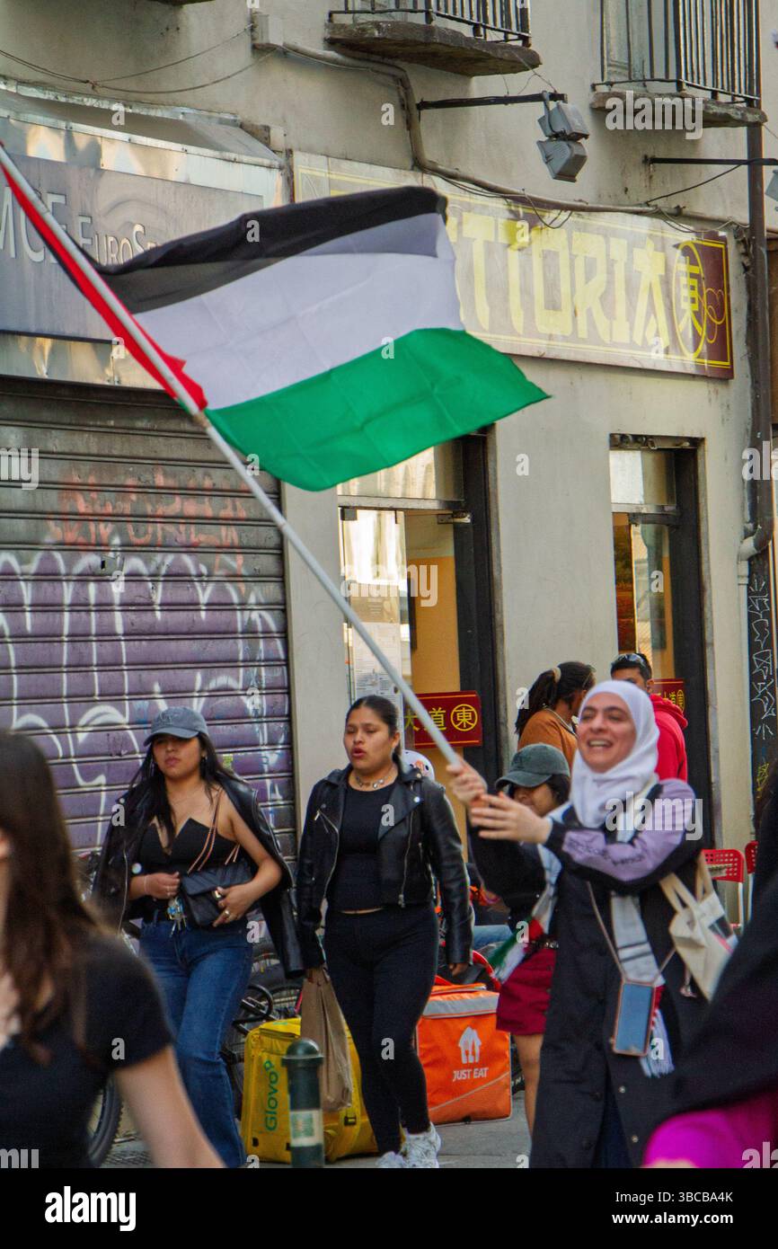 Turin, Italie - 17 mai 2025 : rassemblement pro-palestinien Banque D'Images