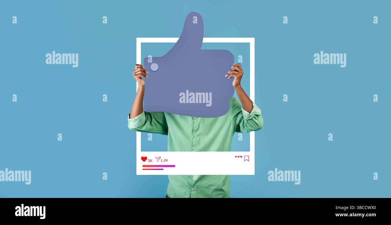 Création de contenu de médias sociaux engageante avec un geste du pouce vers le haut Banque D'Images