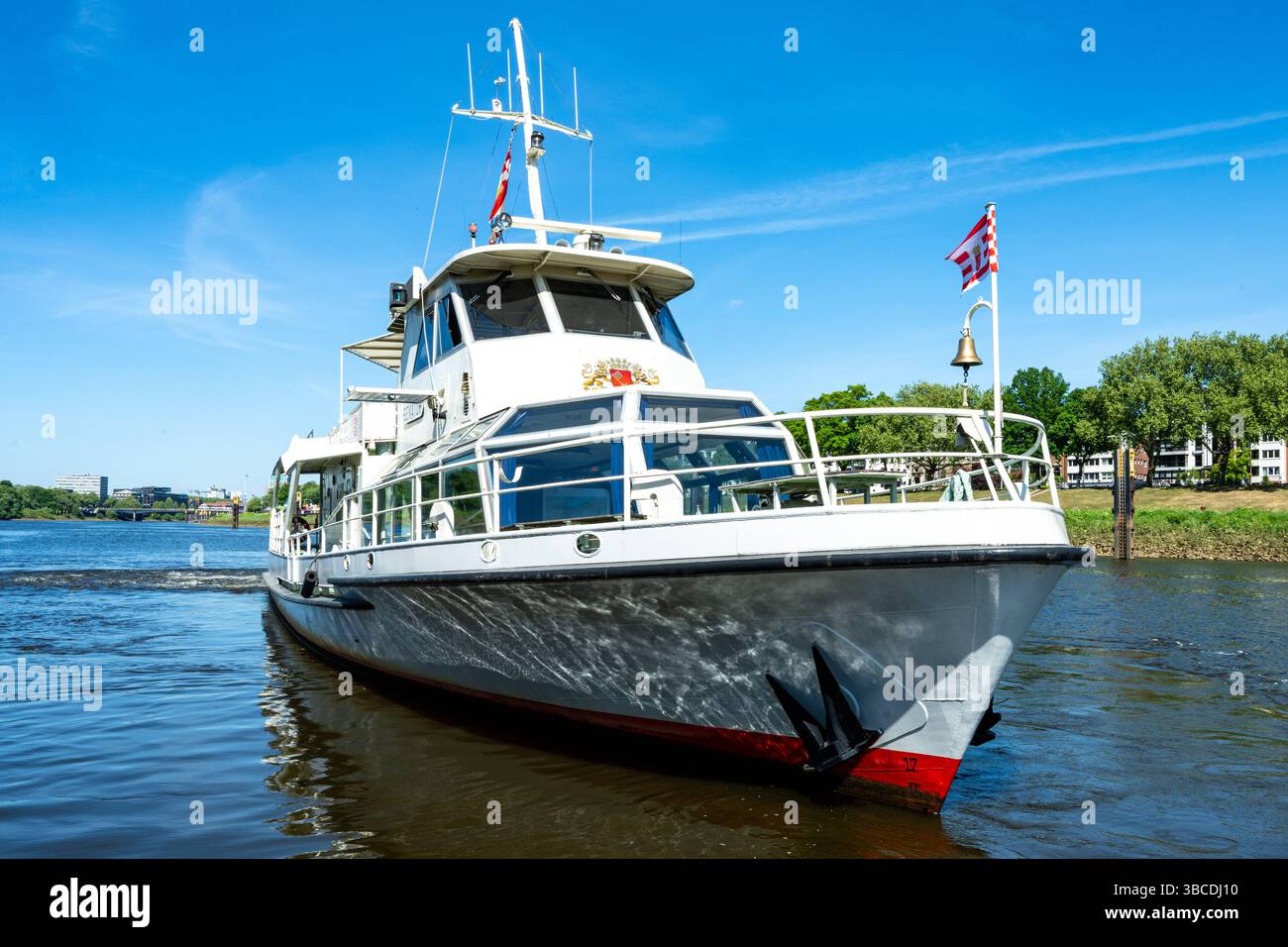 Bateaux - Cargo à identifier Chantier naval Shipbuilding Shipyard
