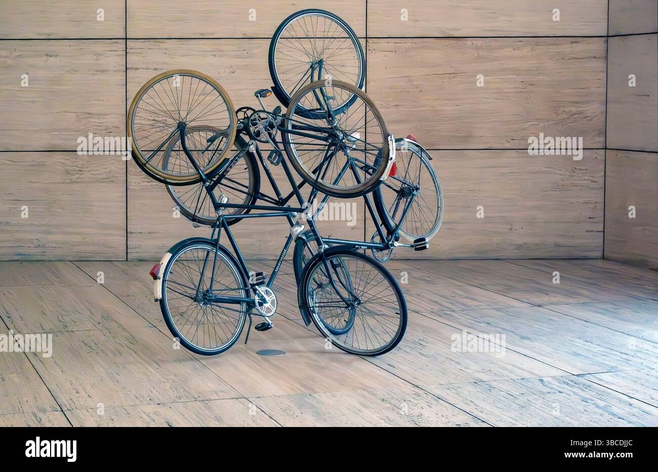 Gabriel Orozco. Quatre vélos (il y a toujours une direction). 1994 Banque D'Images