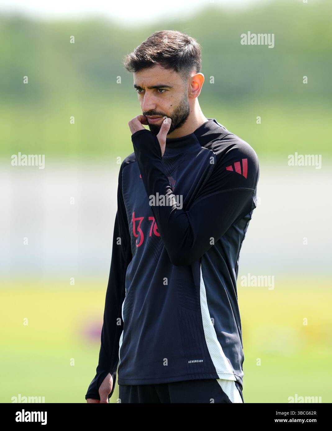 Bruno Fernandes de Manchester United lors d'une séance d'entraînement au Carrington Training Centre, Manchester. Date de la photo : mardi 20 mai 2025. Banque D'Images