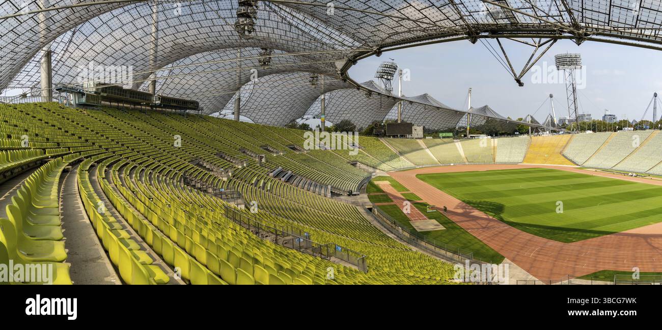 Allemagne - 17 septembre 2020 : vue panoramique du stade des Jeux Olympiques de 1972 à Munich Banque D'Images