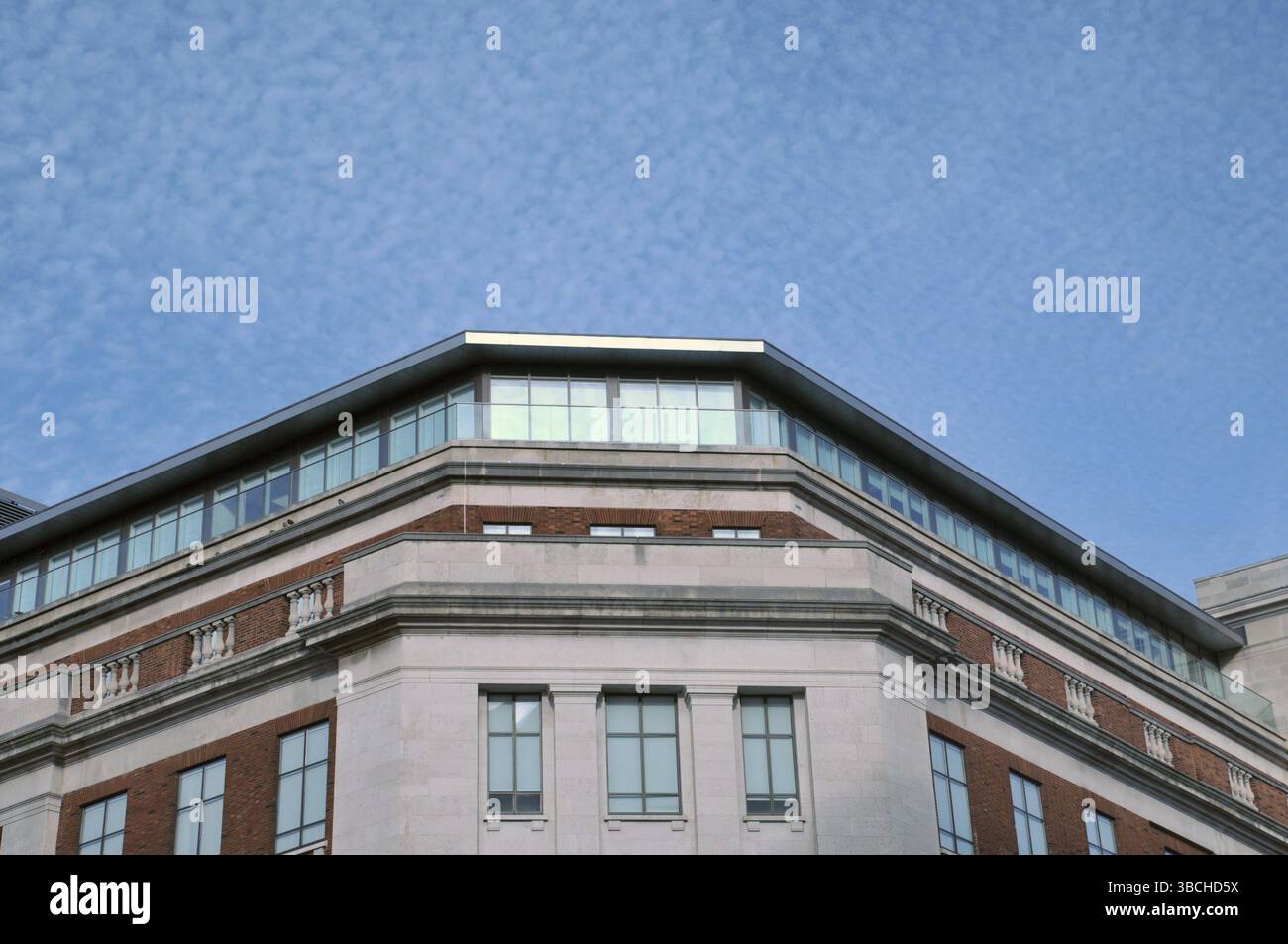 Leeds, West yorkshire, Royaume-Uni : 18 septembre 2020 : vue sur les bureaux et le bâtiment de vente au détail de Broad Gate sur la tête dans le centre-ville de leeds Banque D'Images