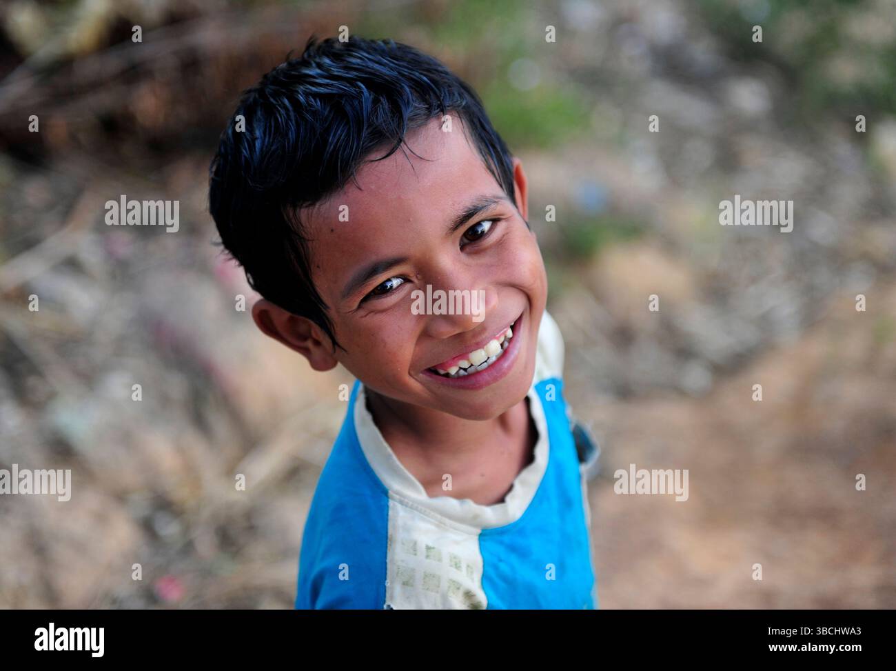 Asie,Asie du Sud-est,Vietnam,portrait d'un garçon vietnamien souriant Banque D'Images