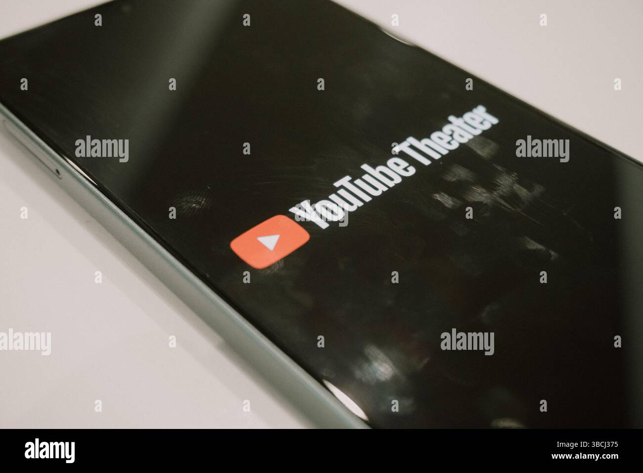 Concept de services YouTube. Bakou, Azerbaïdjan. 18.05.2025. Banque D'Images