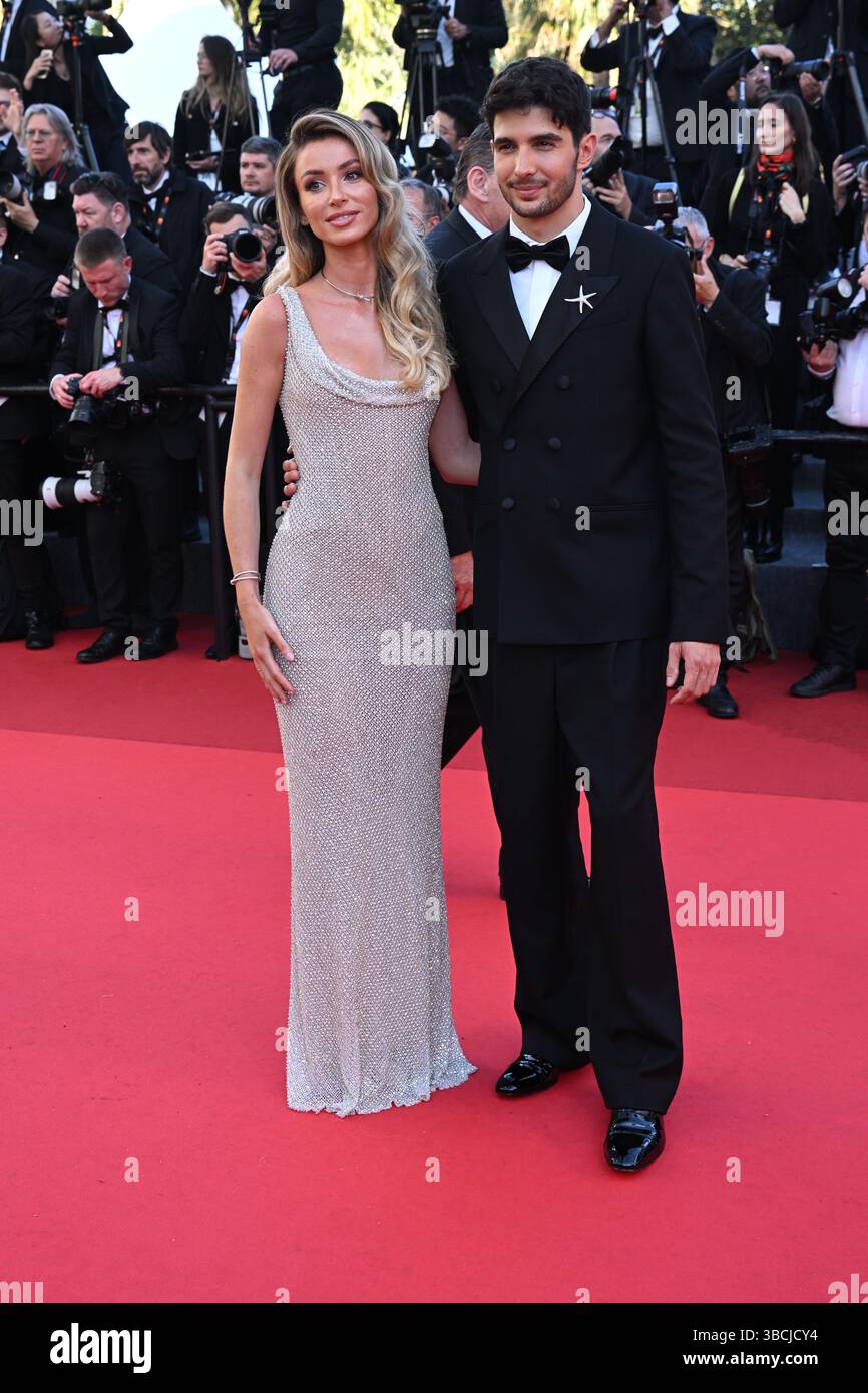 Flavy Barla (à gauche) et Esteban Ocon assistent à la première de vie privée au 78e Festival de Cannes, France. Date de la photo : mardi 20 mai 2025. Banque D'Images