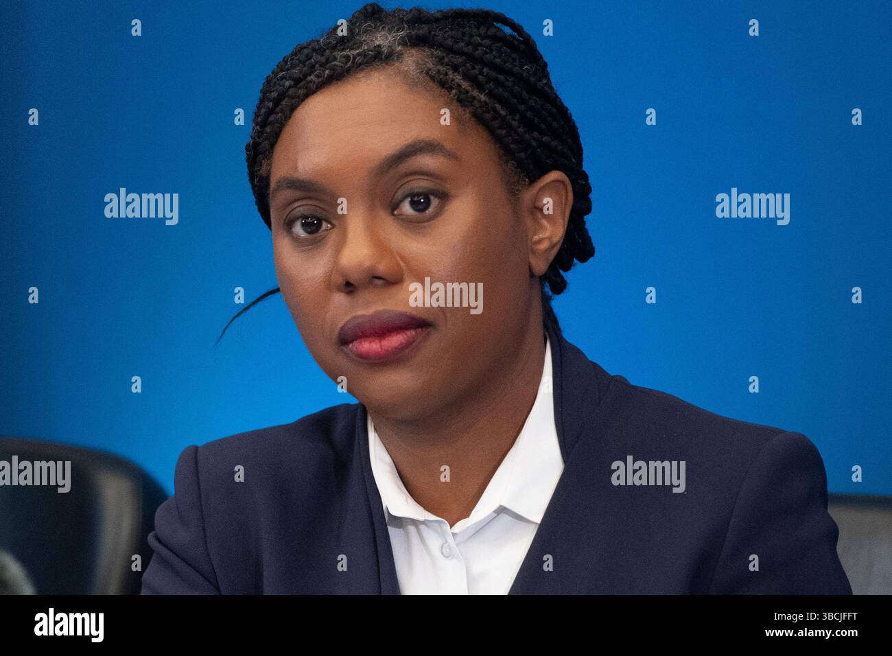 Londres, Royaume-Uni. 19 mai 2025. Le chef du Parti conservateur (et LOTO), Kemi Badenoch, prend la parole lors d'une conférence de presse sur le sommet Royaume-Uni/UE à l'hôtel Conrad. Crédit : Banque D'Images
