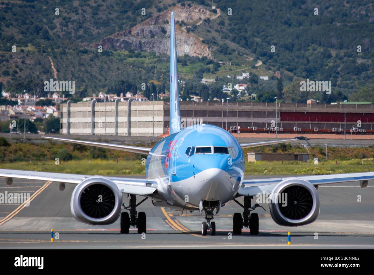 Avion de ligne moderne Boeing 737 MAX de TUI Airways à l'aéroport de Málaga Costa del sol, immatriculé G-TUMN. Banque D'Images