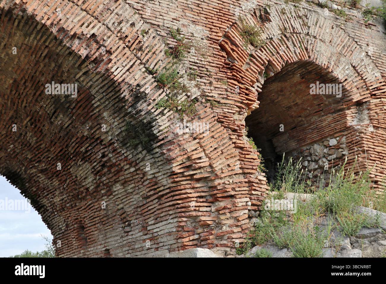 Benevento - Particolare del Ponte Leproso sul Fiume Sabato Banque D'Images