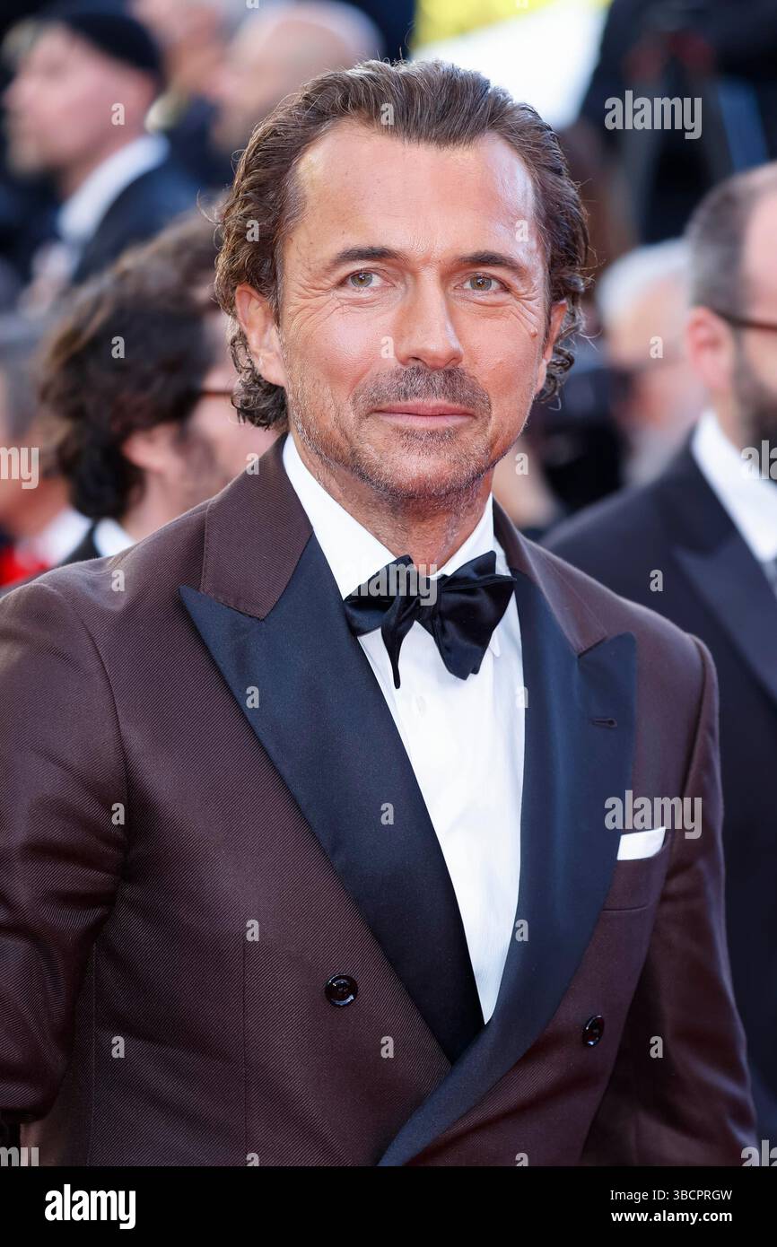 Cannes, Frankreich. 20 mai 2025. William Abadie arrive à la première de 'A Private Life' lors du 78ème Festival de Cannes au Palais des Festivals de Cannes, France, le 20 mai 2025. Crédit : dpa/Alamy Live News Banque D'Images