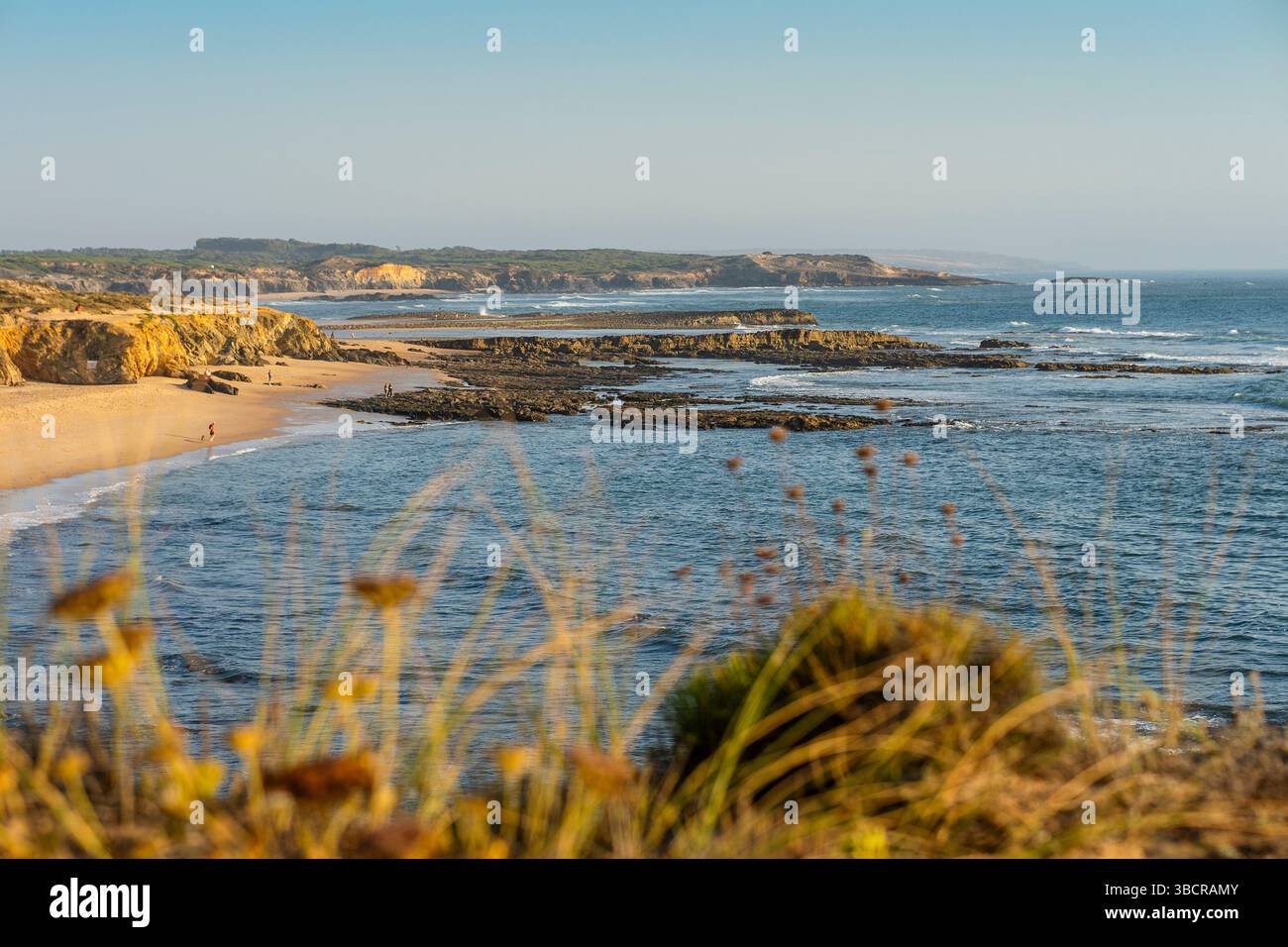Belle vue de paysage de Vila Nova de Milfontes à Odemira, Portugal Banque D'Images