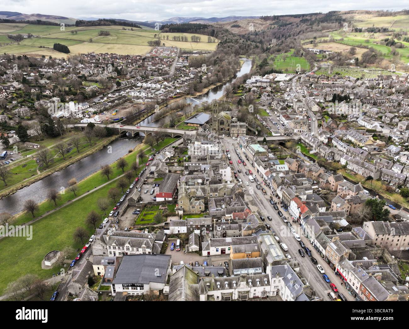 Vue aérienne de Peebles par drone Banque D'Images