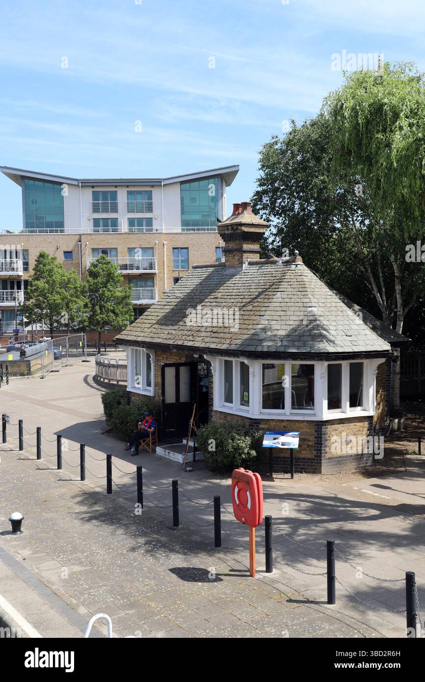 The Toll House at the Guaging Locks, Brentford, London Borough of Hounslow. Banque D'Images