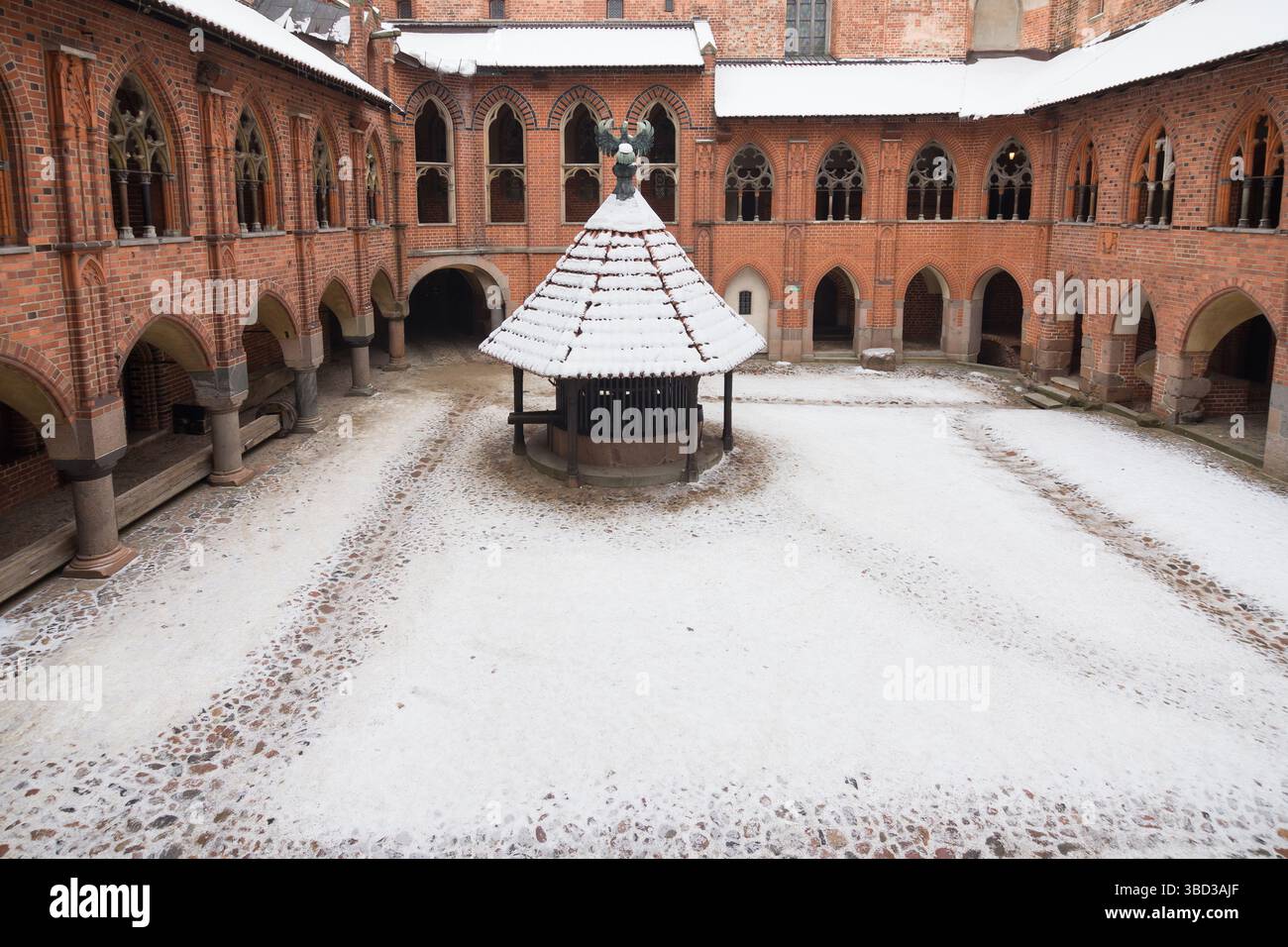 Cour intérieure du Haut Château à Malbork, Pologne. Banque D'Images