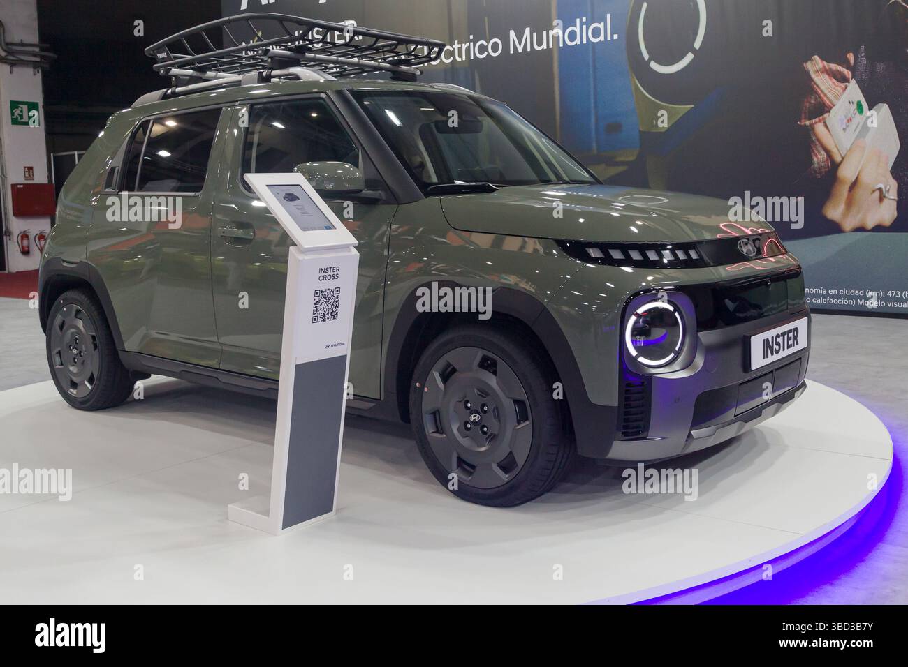 Barcelone, Espagne - 18 mai 2025 : Hyundai Inster Cross exposé au salon automobile Barcelona 2025 à Barcelone, Espagne. Banque D'Images