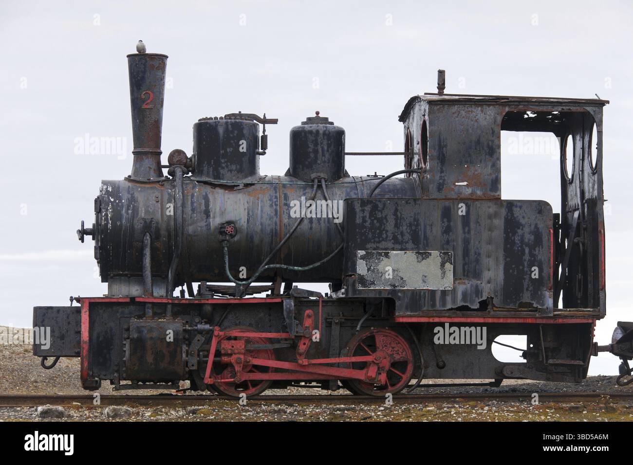 Ancien train minier à NY Alesund, NY-Alesund, Svalbard, Spitzberg Banque D'Images