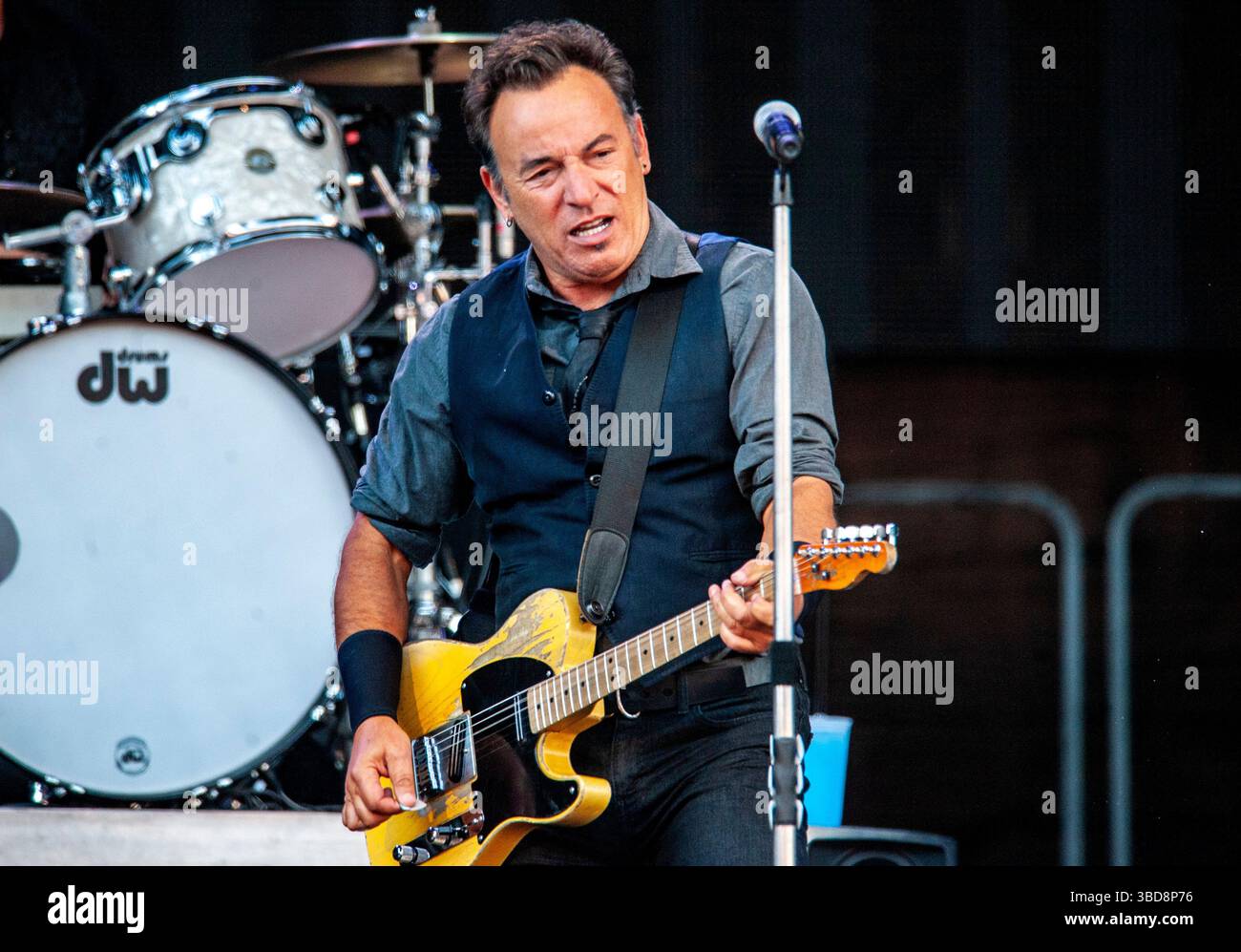 Bruce Springsteen se produit avec le E Street Band au Hampden Park le 1er juin 2016 à Glasgow, en Écosse Banque D'Images