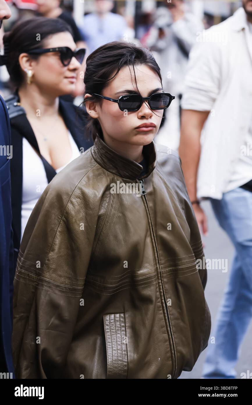 Cannes, France. 13 mai 2025. Ariana Greenblatt arrive à l’Hôtel Martinez lors du 78ème Festival de Cannes à Cannes, France, le 13 mai 2025 (photo Alessandro Bremec/NurPhoto). Crédit : NurPhoto SRL/Alamy Live News Banque D'Images