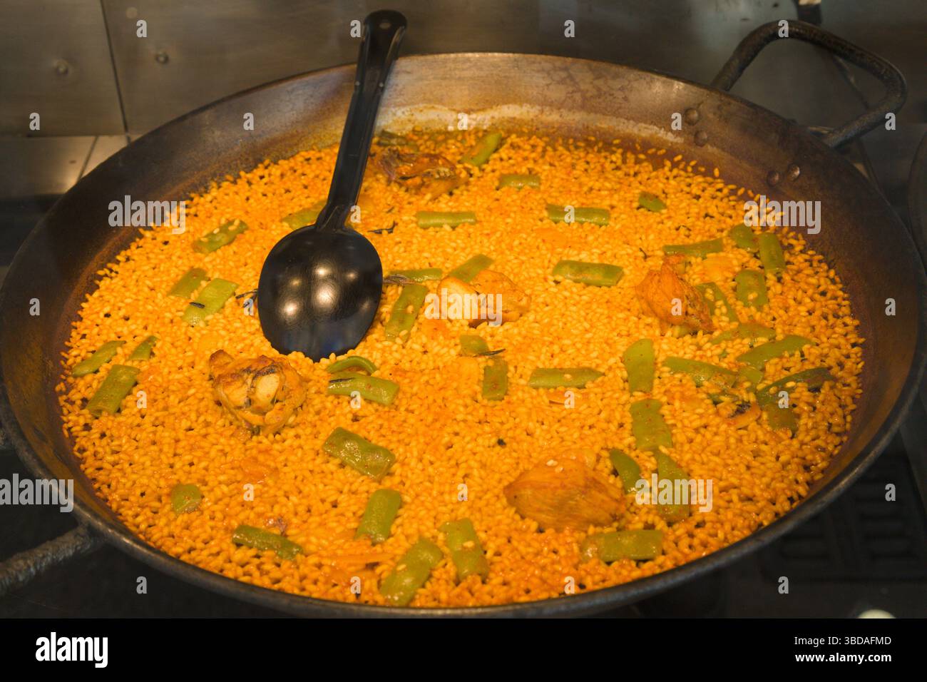 Espagne, Madrid, Mercado de San Miguel, marché, nourriture, paella, Banque D'Images