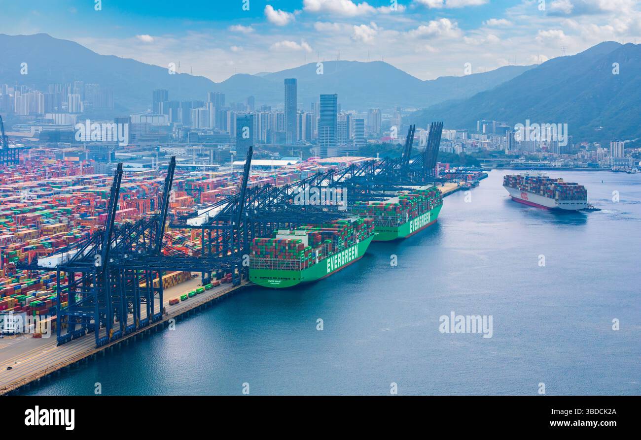 Environnement urbain du district portuaire de Yantian, ville de Shenzhen, province du Guangdong, Chine Banque D'Images