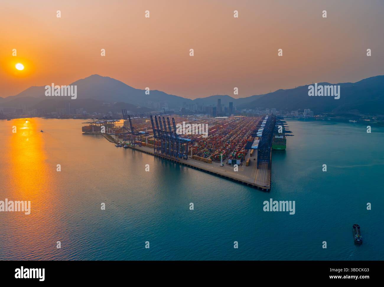 Environnement urbain du district portuaire de Yantian, ville de Shenzhen, province du Guangdong, Chine Banque D'Images