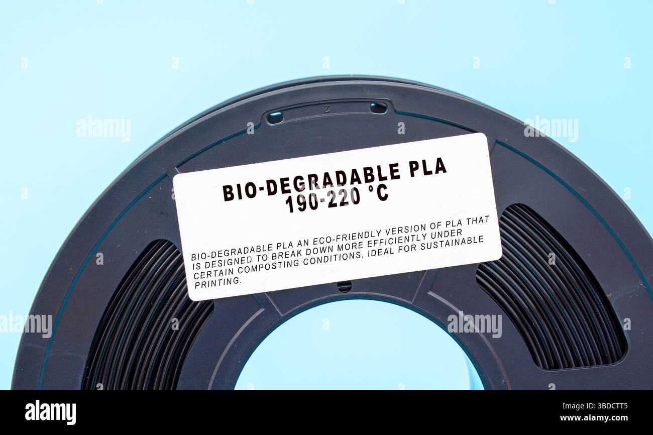 Acide polylactique biodégradable (PLA). Une version écologique du PLA conçue pour se décomposer plus efficacement dans certaines conditions de compostage, idéale pour une impression durable. Banque D'Images