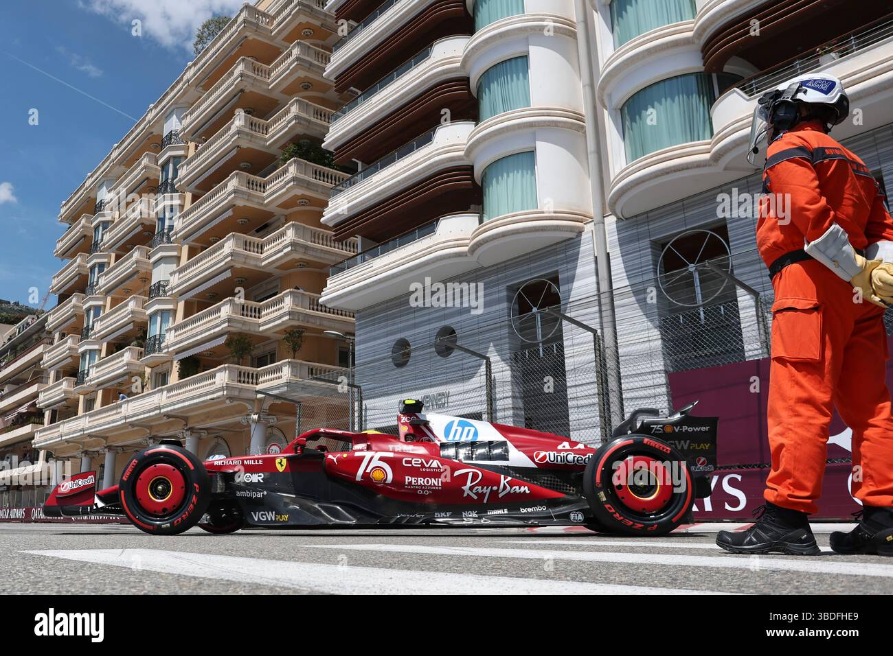 Monaco, 24 mai 2025. Formule 1 Tag Heuer Grand Prix de Monaco 2025. Photo : #44 Lewis Hamilton (GBR) de la Scuderia Ferrari HP dans la Ferrari SF-25 lors de la 3ème séance d'essais © Piotr Zajac/Alamy Live News Banque D'Images