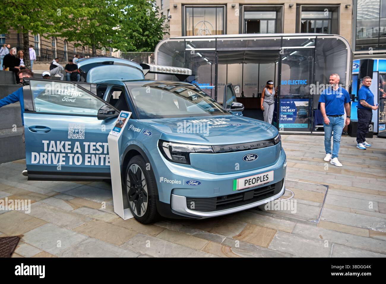 Événement de promotion Ford Explorer EV au quartier St James, Édimbourg, Écosse, Royaume-Uni. Banque D'Images