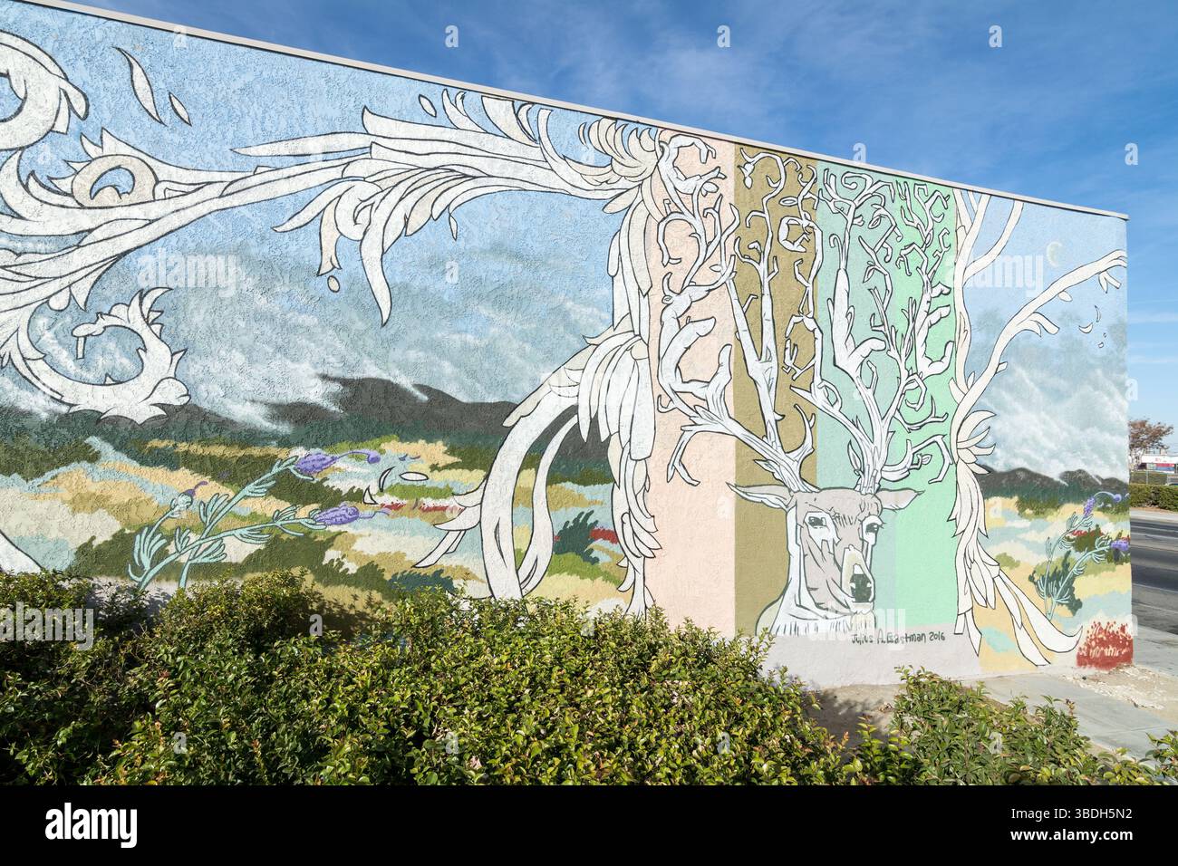 La fresque murale de Julius Eastman de 2018 sur un bâtiment à Lancaster, en Californie, faisait partie du POW !WOW ! projet. Banque D'Images