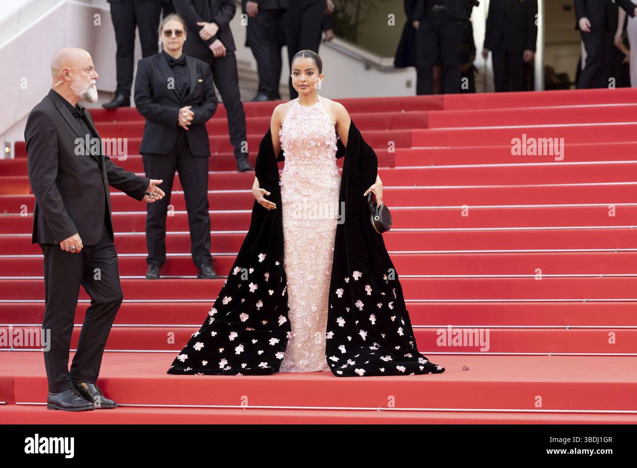 Cannes, France - 18.5,2024, Ajwa Aljoudi sur le tapis rouge du 78ème Festival International du film de Cannes. Le festival du film aura lieu à partir de Banque D'Images