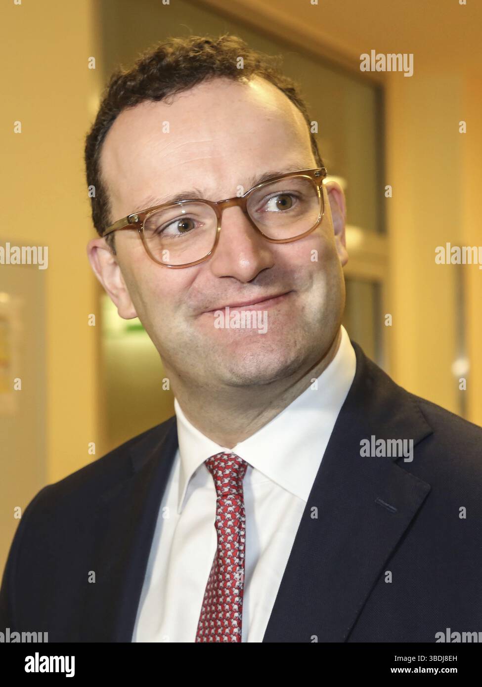 Le ministre fédéral de la santé Jens Spahn visite la clinique universitaire de Magdebourg le 06.12.2019, le ministre fédéral de la santé Jens Spahn CDU visite la Magde Banque D'Images