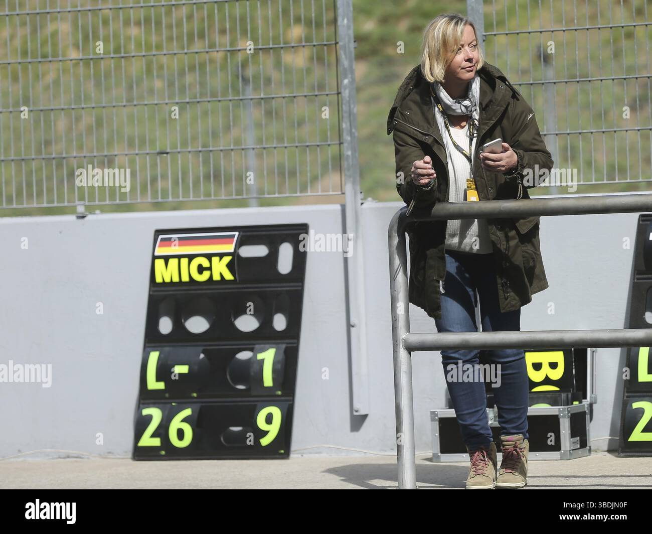 Sabine Kehm, journaliste sportive et responsable sportive allemande, ADAC GT Masters test Days 2016 à Oschersleben/Bode, journaliste sportive allemande et manag sportif Banque D'Images
