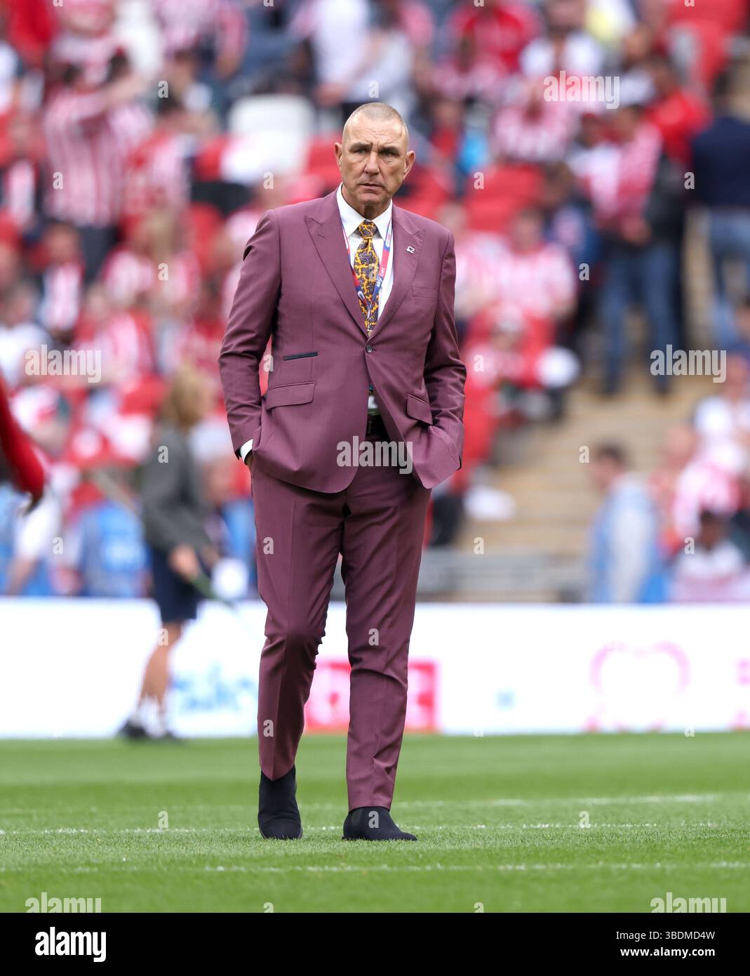 Londres, Royaume-Uni. 24 mai 2025. Vinnie Jones, acteur et ancien footballeur lors de la finale du Sheffield United v Sunderland EFL Championship, au stade de Wembley, Londres, Royaume-Uni, le 24 mai 2025. Crédit : Paul Marriott/Alamy Live News Banque D'Images