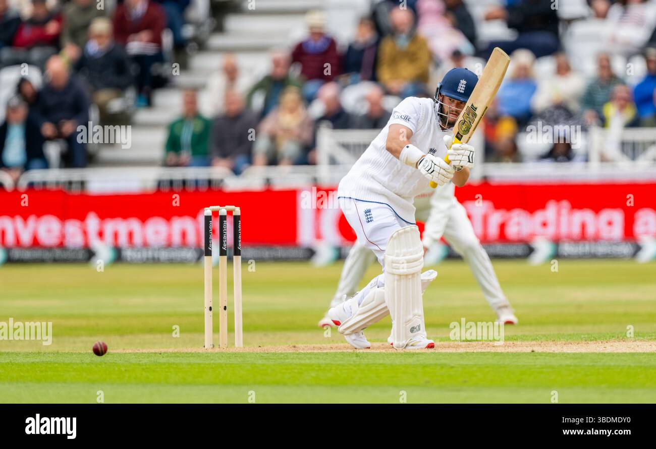 Ben Duckett battant pour l'Angleterre le premier jour du Rothesay test match entre l'Angleterre et le Zimbabwe Banque D'Images