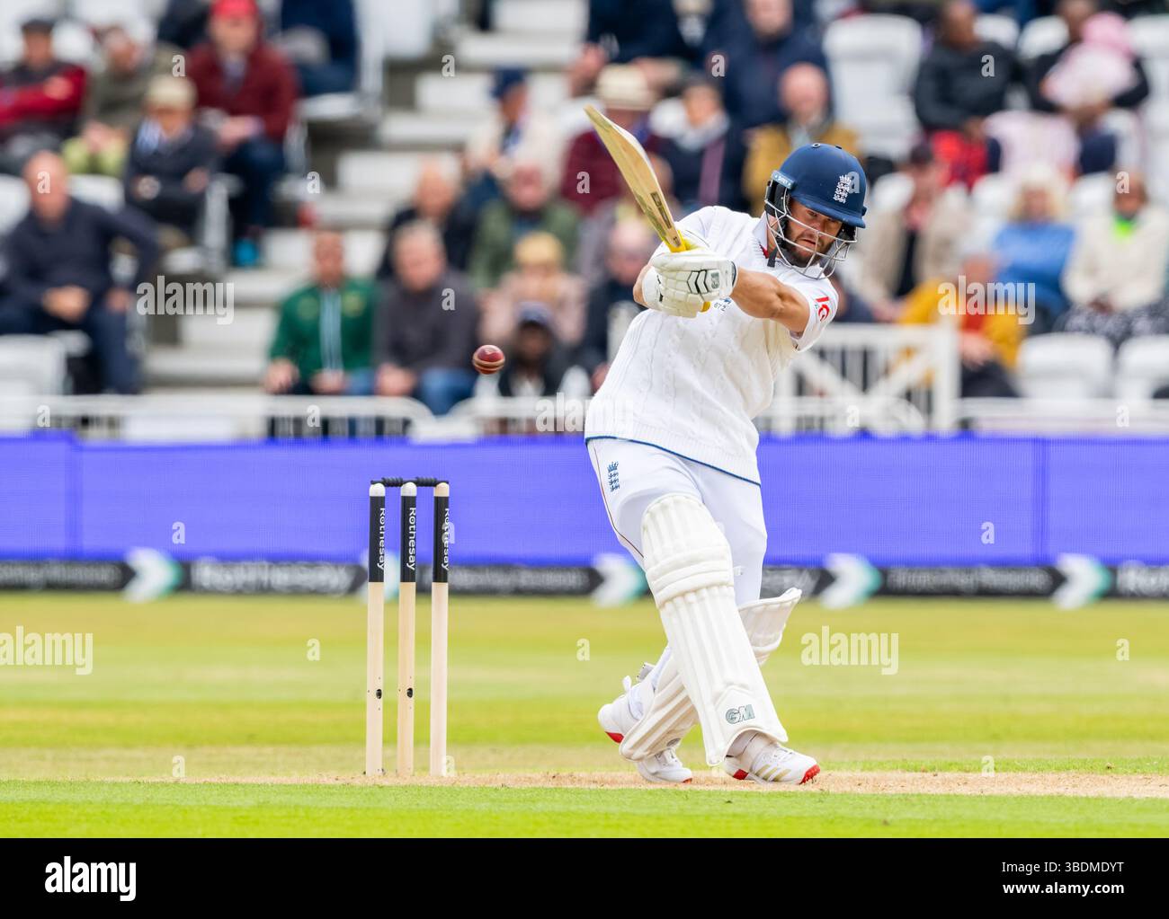 Ben Duckett battant pour l'Angleterre le premier jour du Rothesay test match entre l'Angleterre et le Zimbabwe Banque D'Images