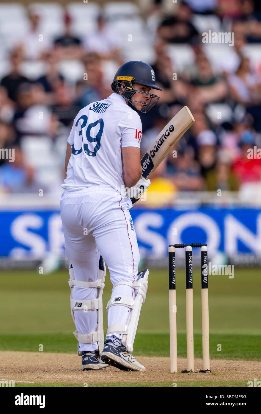 Jamie Smith battant pour l'Angleterre le deuxième jour du Rothesay test match entre l'Angleterre et le Zimbabwe Banque D'Images