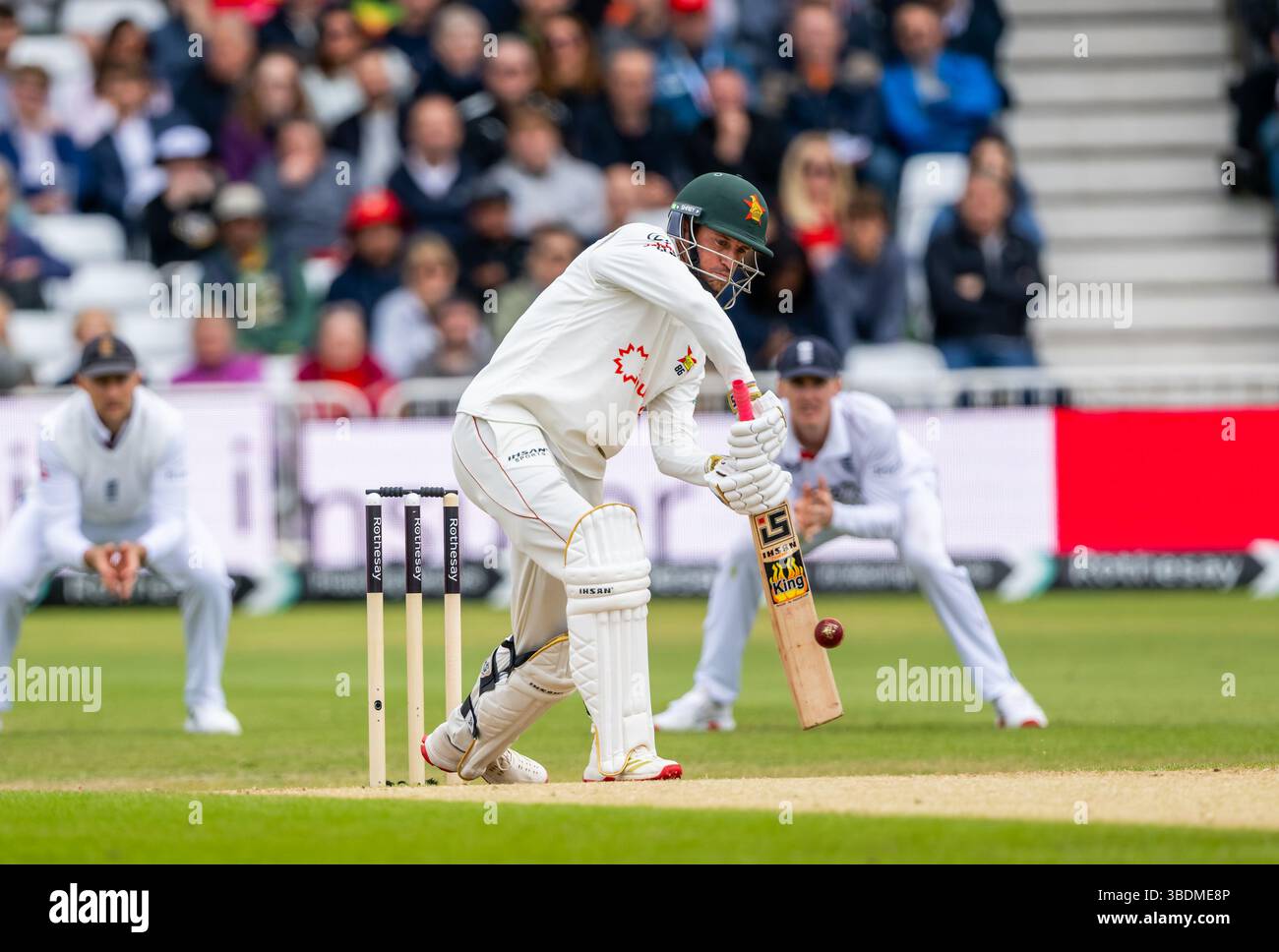 Sean Williams battant pour le Zimbabwe le troisième jour du Rothesay test match entre l'Angleterre et le Zimbabwe Banque D'Images