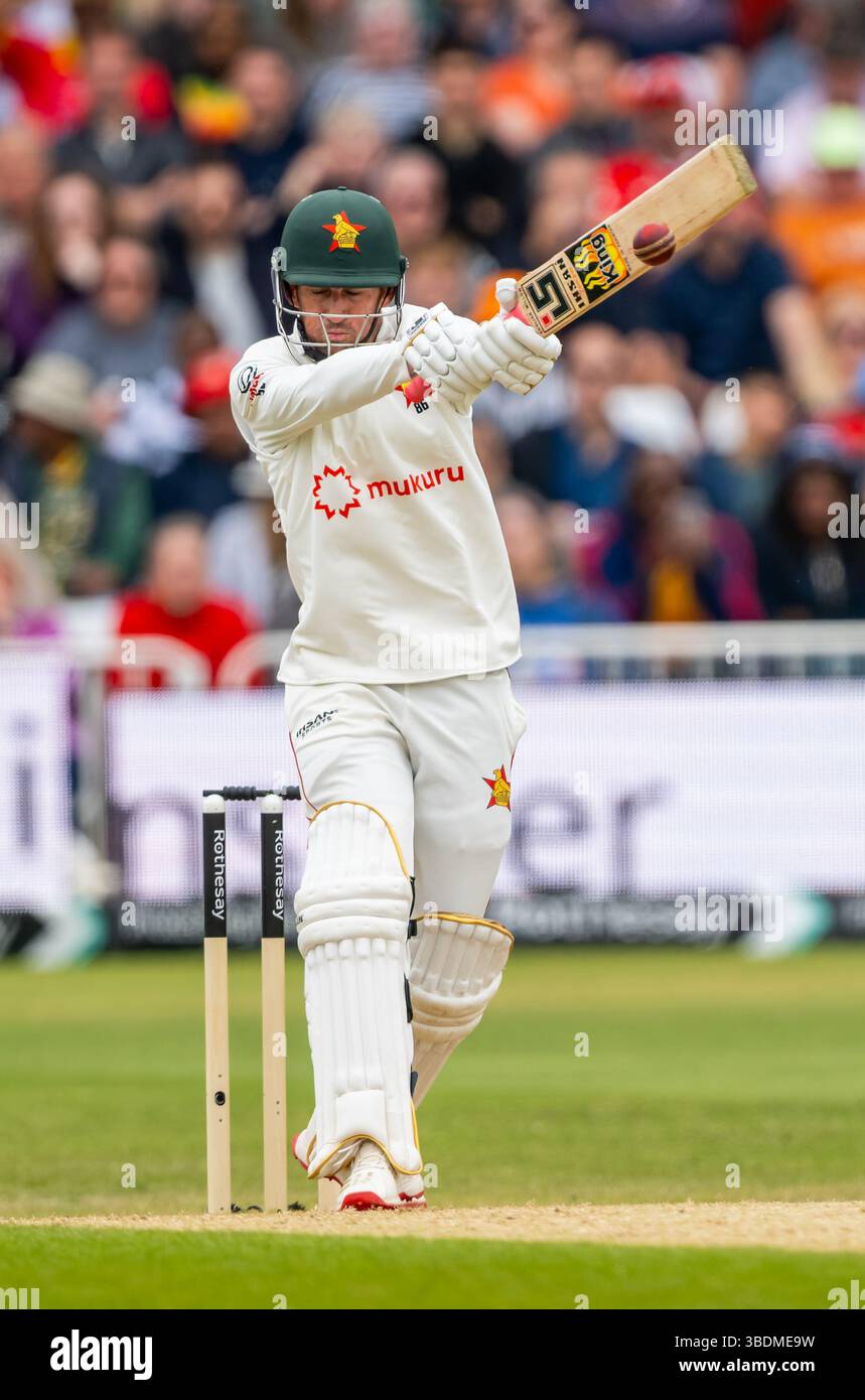 Sean Williams battant pour le Zimbabwe le troisième jour du Rothesay test match entre l'Angleterre et le Zimbabwe Banque D'Images