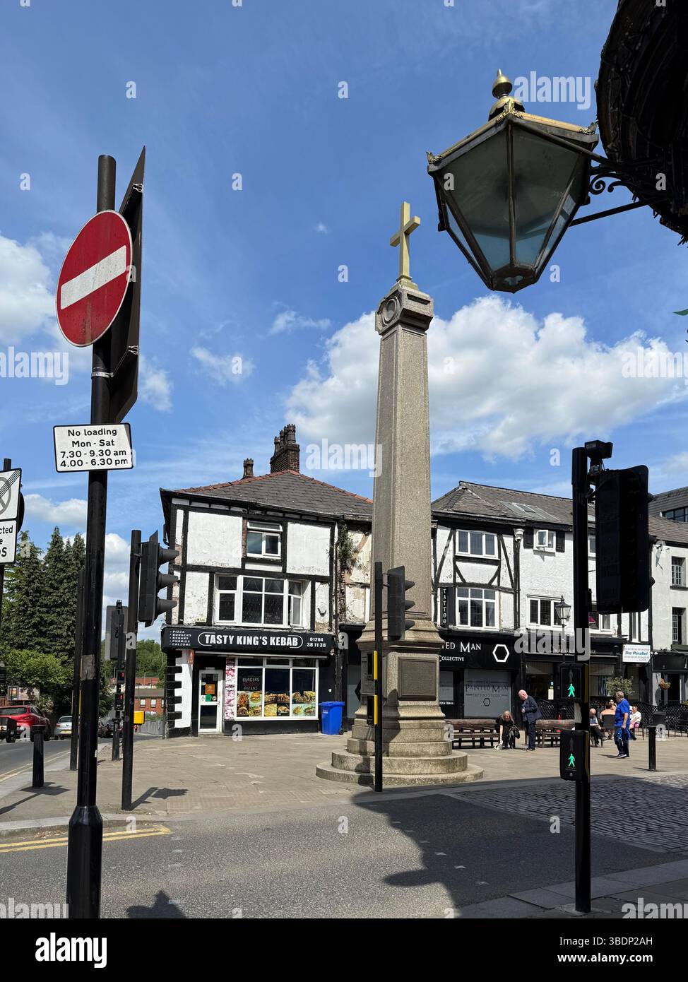 Traversez Churchgate dans le centre-ville de Bolton - Image de stock capturée avec un smartphone