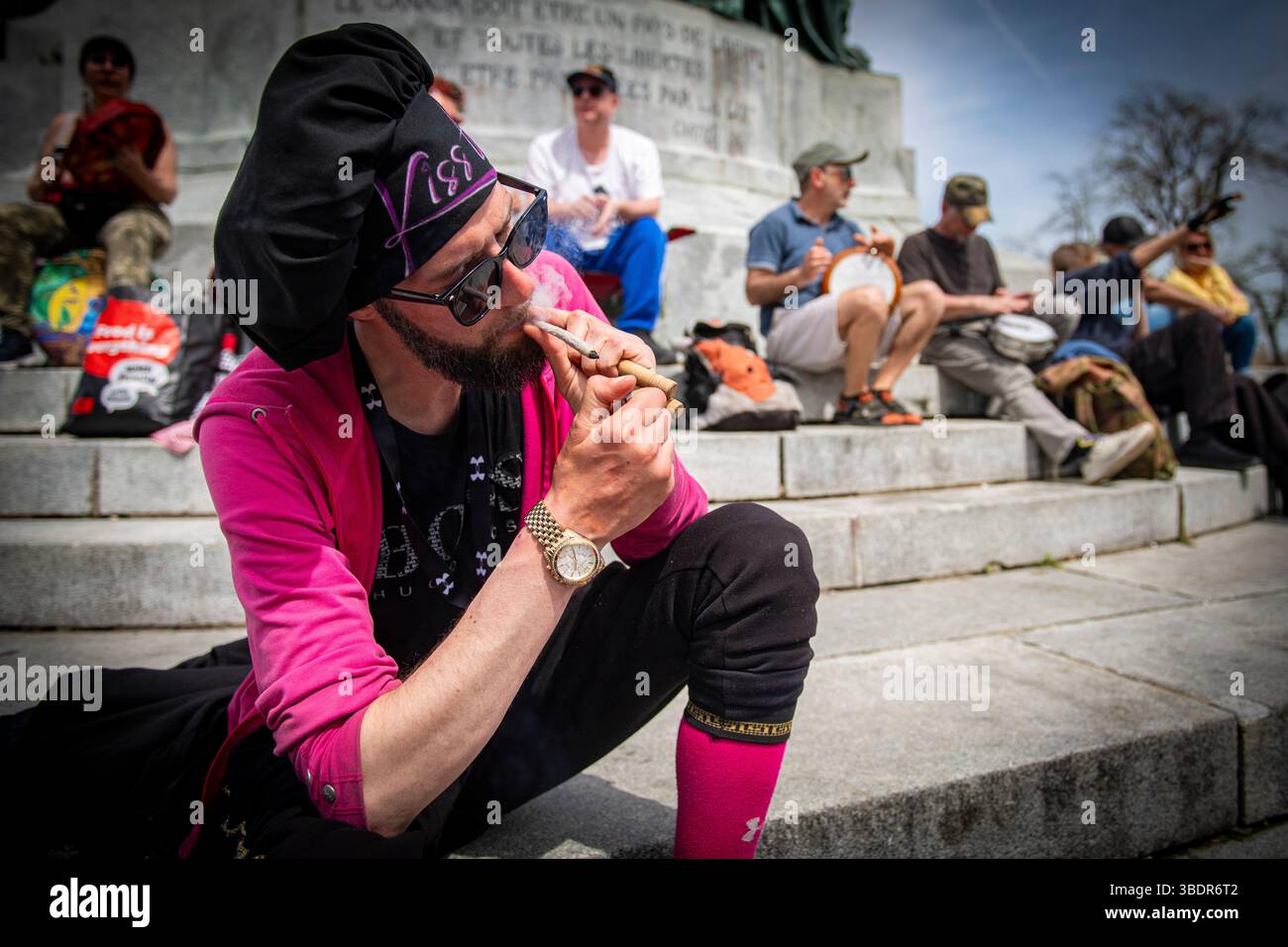 Montréal Tam-Tams dans le parc du Mont-Royal à Montréal, Canada. Le Tam-Tams est le nom informel d'un festival hebdomadaire gratuit de tambours. Banque D'Images