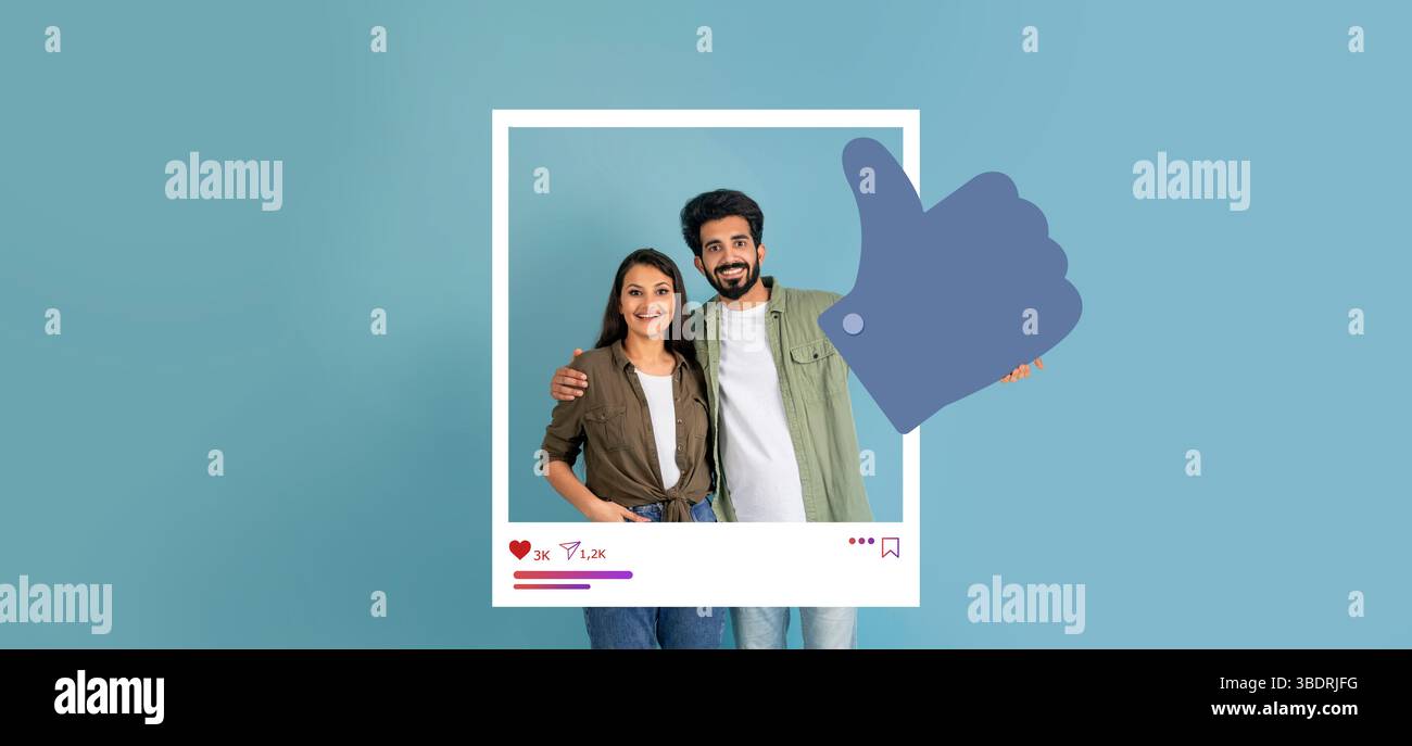 Couple pose avec le pouce levé pour captiver le contenu des médias sociaux Banque D'Images