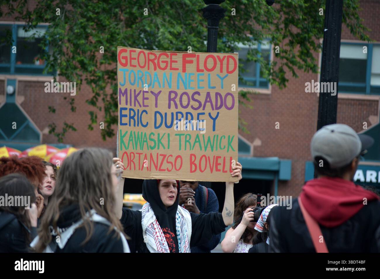 Rassemblement marquant le cinquième anniversaire du meurtre de George Floyd par la police de Minneapolis à Union Square, New York. Banque D'Images