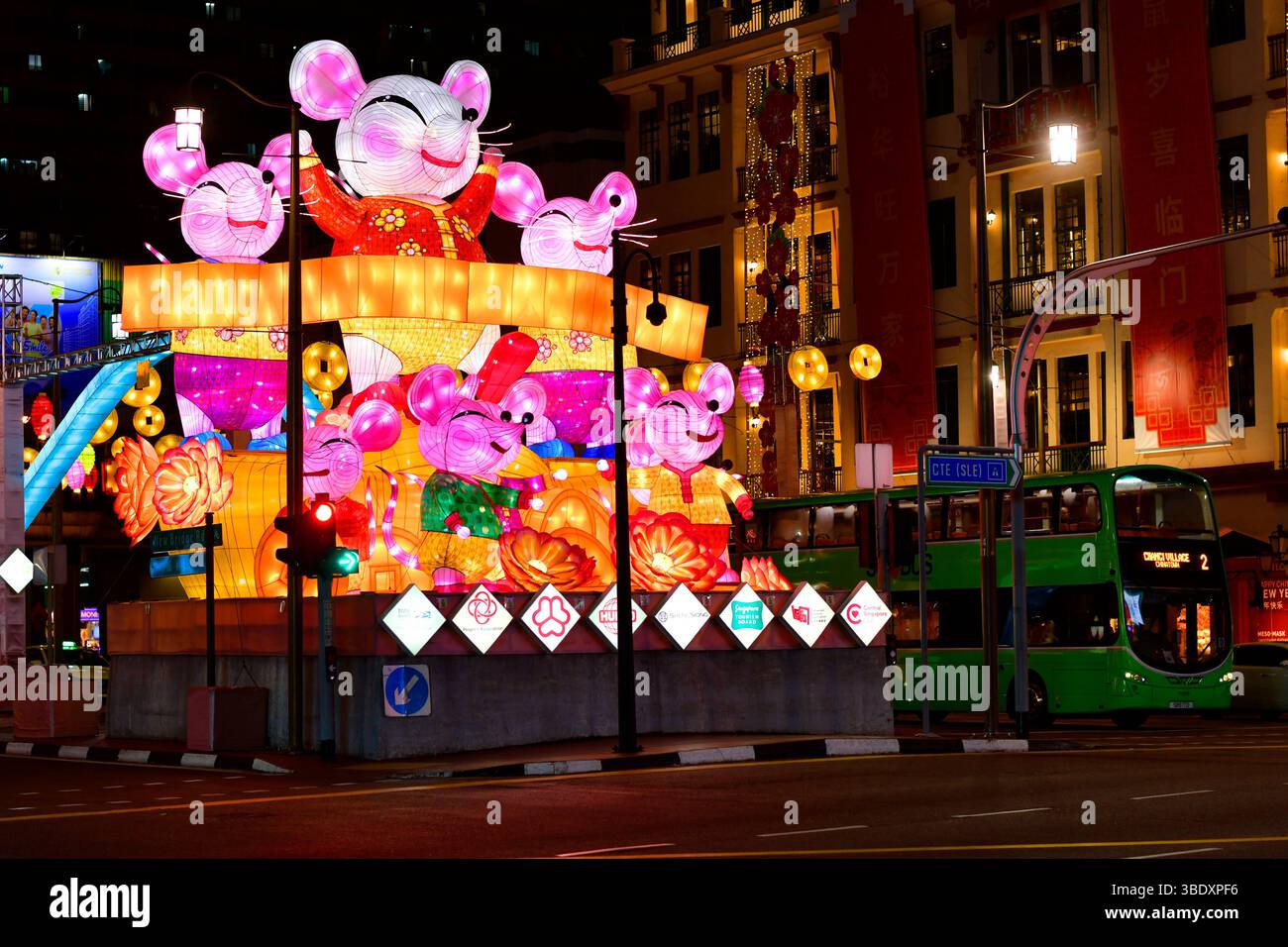 Statue du rat, symbole du nouvel an chinois au Chinatow à Singapour, en Asie. Banque D'Images