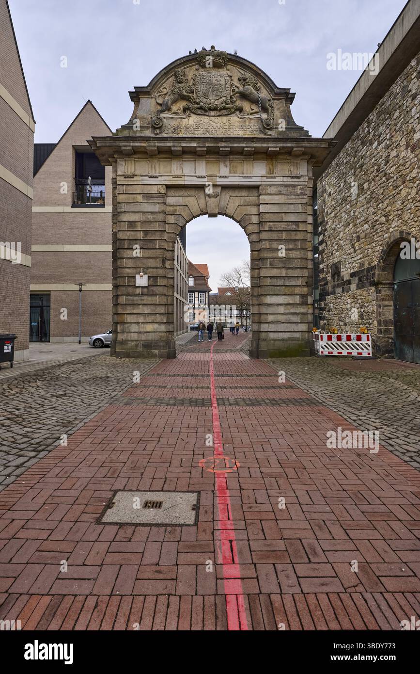 Tor Tor des Marschalls, Marstalltor, architecte Louis Remy de la fosse, porte de ville, lumière diffuse, nuageux, rue Rossmuehle, Hanovre, capitale de l'État, Ha Banque D'Images