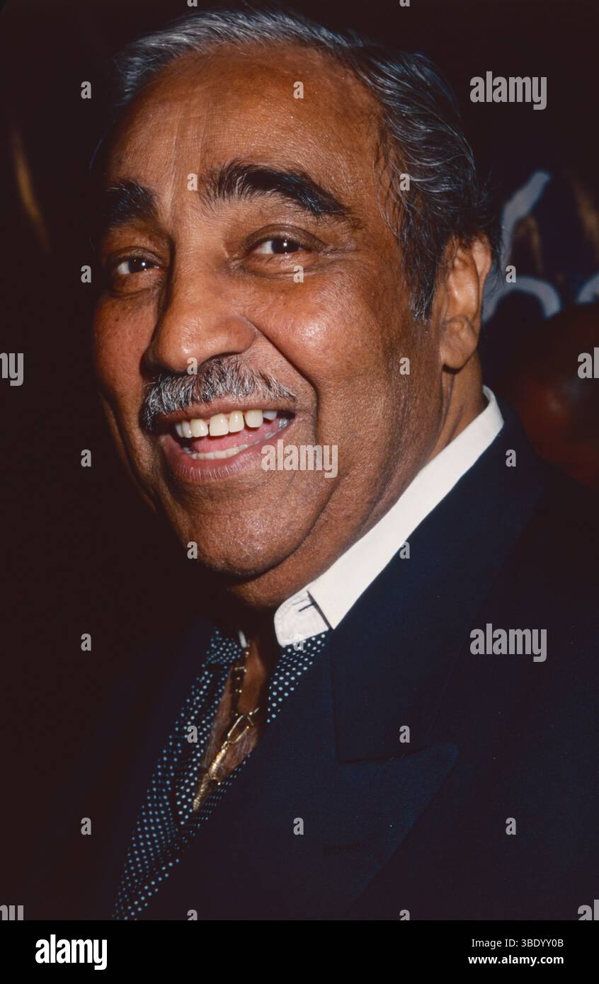 **FICHIER PHOTO** Charles Rangel est décédé. Charles Rangel assiste au week-end d’ouverture officielle au Mohegan Sun Hotel & Casino à Montville, CT, le 22 juin 2002. Crédit photo : Henry McGee/MediaPunch Banque D'Images